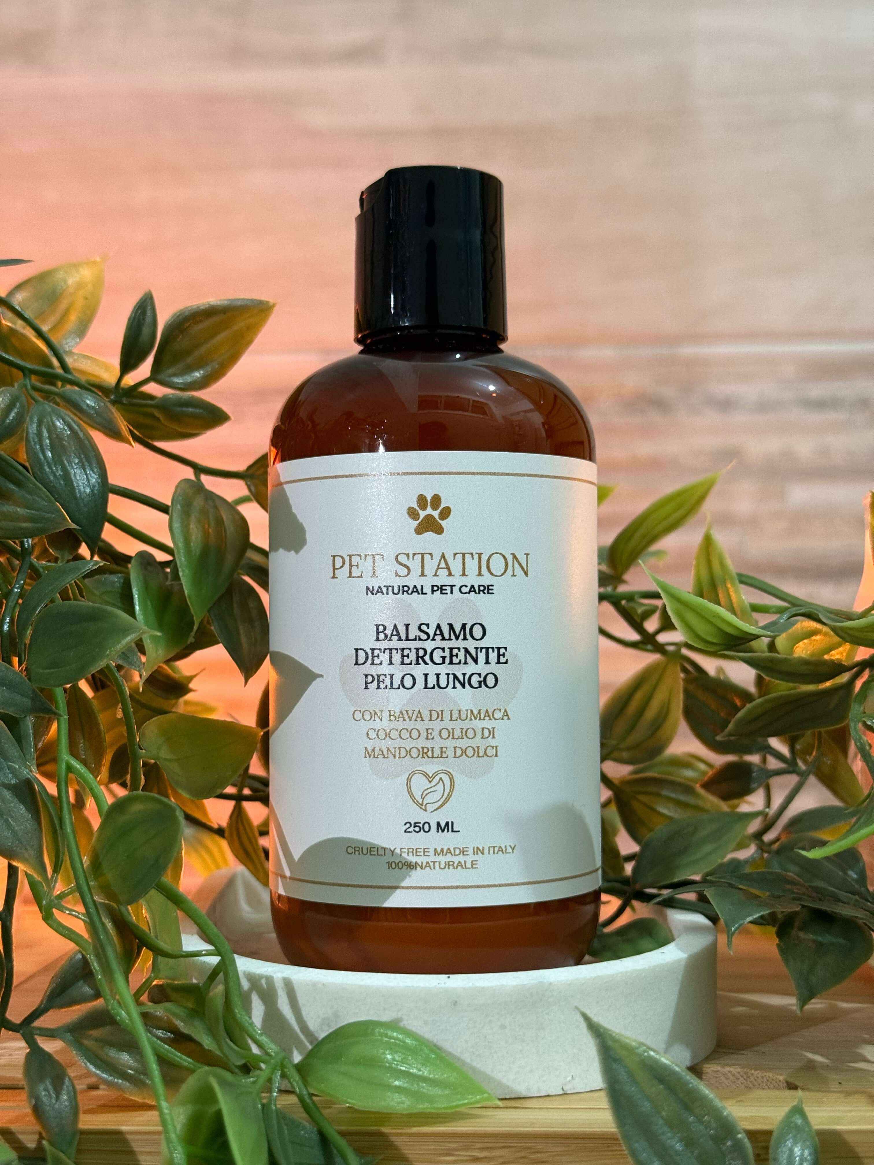 Balsamo idratante per pelo lungo con bava di lumaca, cocco e olio di mandorle dolci, naturale per cani e gatti